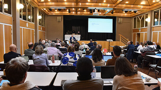 Dialogue entre exécutif et législatif - Synode extraordinaire de Mars 2026 - ©EERV