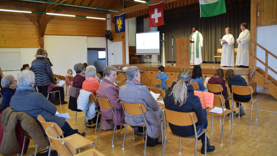 Environ une quarantaine de personnes participent