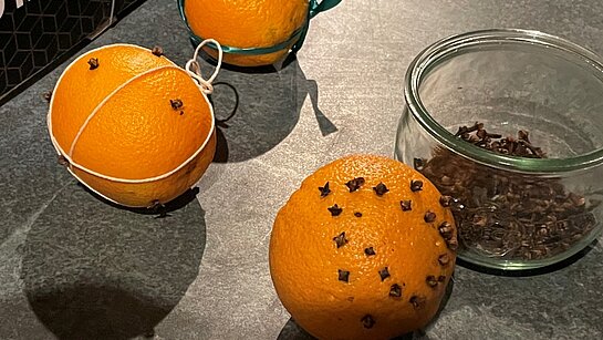 oranges et girofle ...