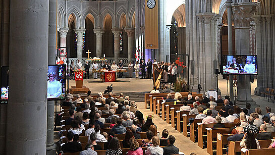 Culte synodal 2025 - Vue de l'assemblée présente à la cathédrale