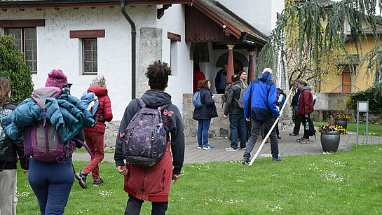 Arrivée du groupe à Rennaz