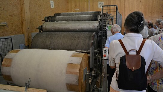 Machine pour carder la laine
