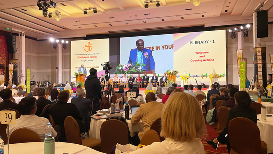 Ateliers, groupes de caucus, échanges et rencontres...la délégation de l'EERS au travail - ©DR