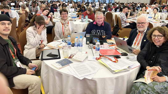 Ateliers, groupes de caucus, échanges et rencontres...la délégation de l'EERS au travail - ©DR