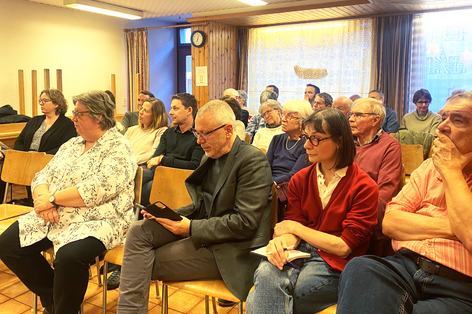 vue d'ensemble du public lors de la rencontre
