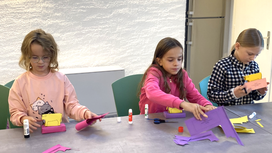 les enfants bricolent le veau d'or  les enfants bricolent le veau d'or