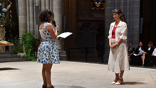 Culte synodal 2026 -Installation de Diane Barraud-Astefan, nouvelle conseillère synodale, par Emmanuelle Jacquat, présidente du Synode ©EERV 