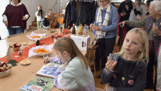 c'est l'heure de l'apéro enfants, adultes, apéro, livre