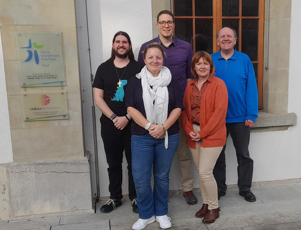 Le Comité au complet 